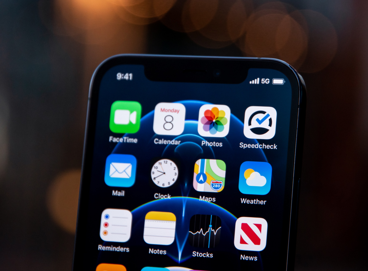 渔洋镇苹果手机维修分享为什么 iPhone 12 在冬季会自动关机 